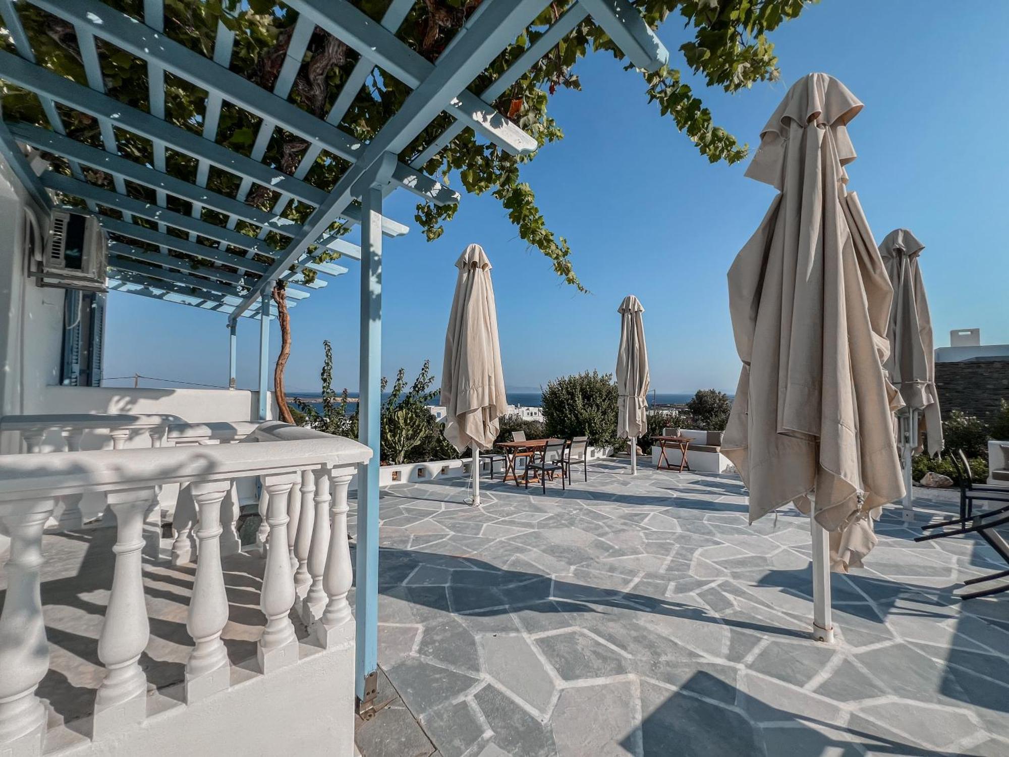 Yaleena Residences Drios Exterior photo
