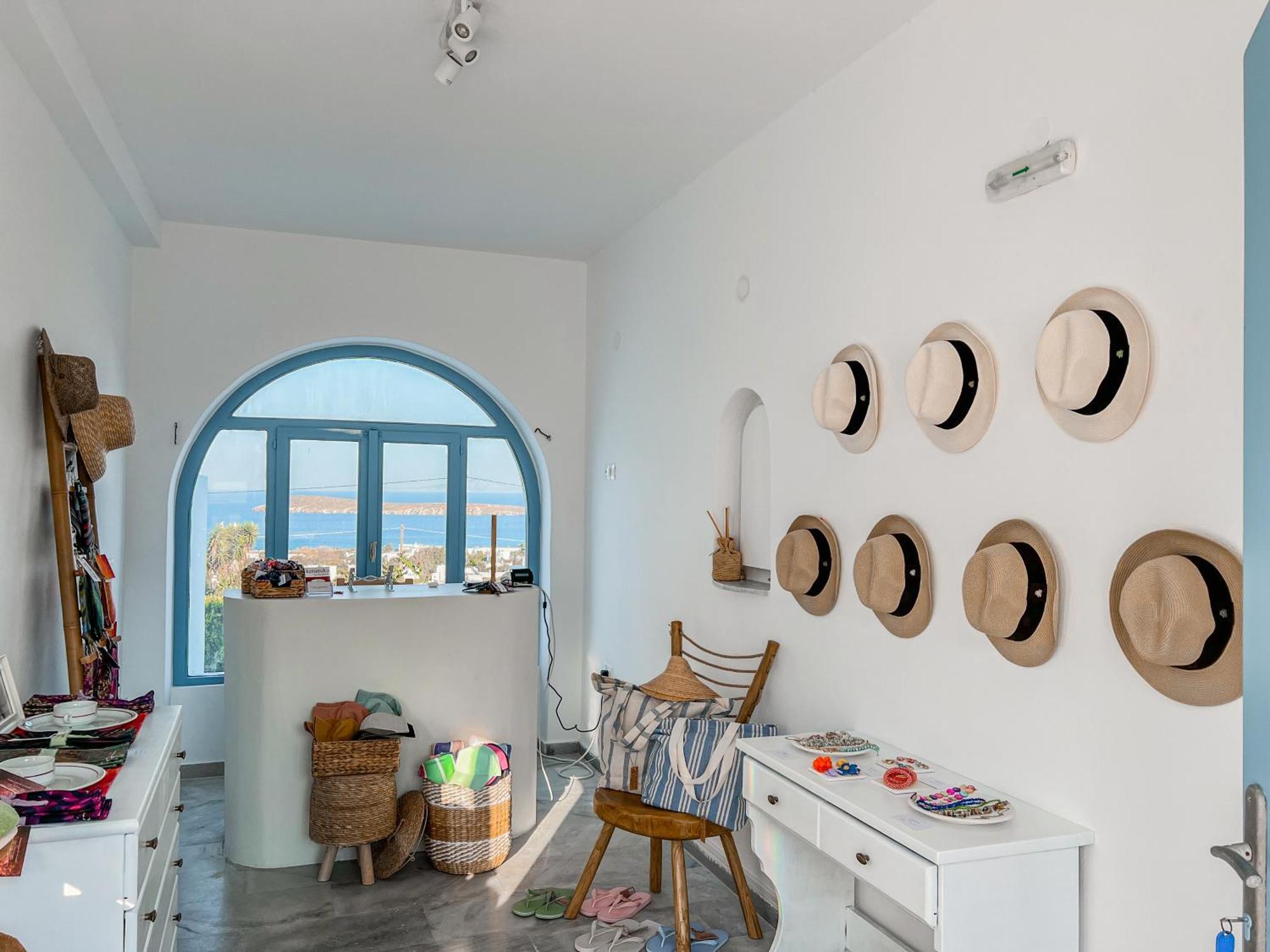 Yaleena Residences Drios Exterior photo
